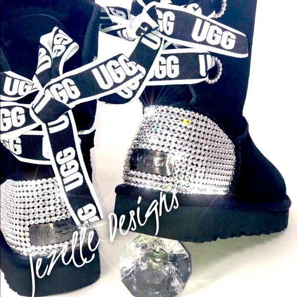 Msg.2.order 💎 Rhinestone UGGS Custom Swarovski Crystal Ugg Boots - Picture 9 of 17